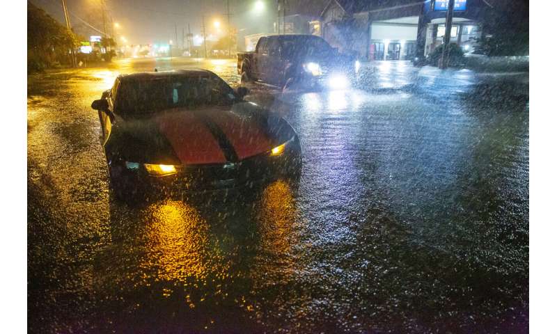 Major damage to Alabama mobile home park amid tropical storm