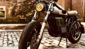 Custom electrified CB200 build and photo by Marlio Escobar