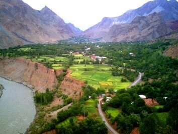 Class determines vulnerability to catastrophic glacial flooding in northwest Pakistan