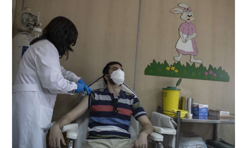 Greece: All adults can receive COVID-19 vaccines before July