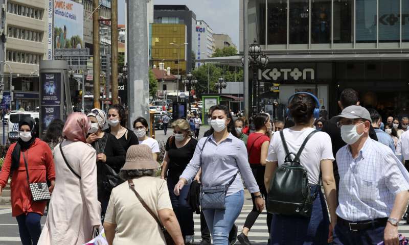 Turkey makes masks mandatory in Istanbul, 46 other provinces