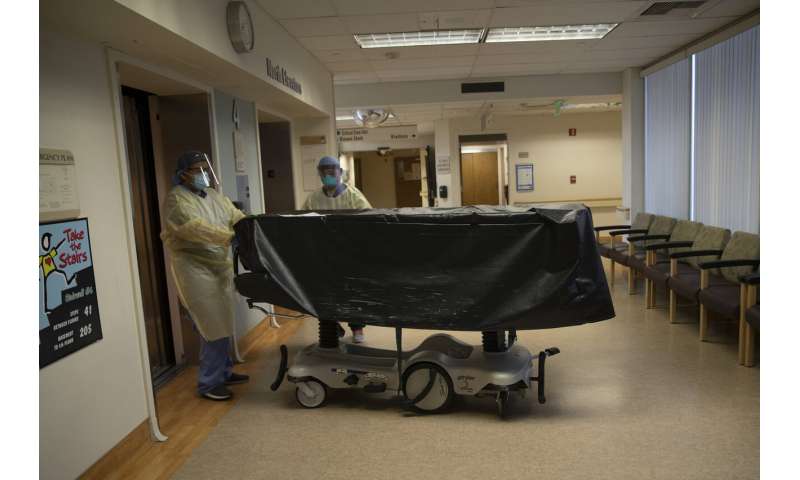 California virus deaths top 30,000 after deadliest weekend