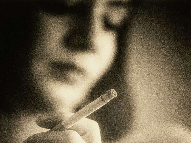 Breathing other people's smoke can raise your odds for heart failure