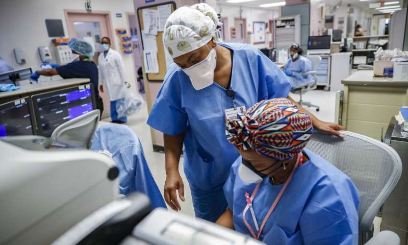 As virus rages in US, New York guards against another rise