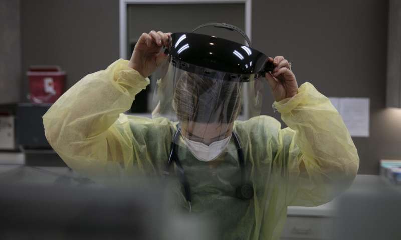 Protective gear for medical workers begins to run low again