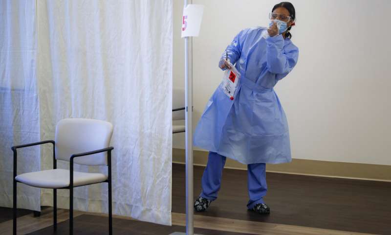 As virus rages in US, New York guards against another rise