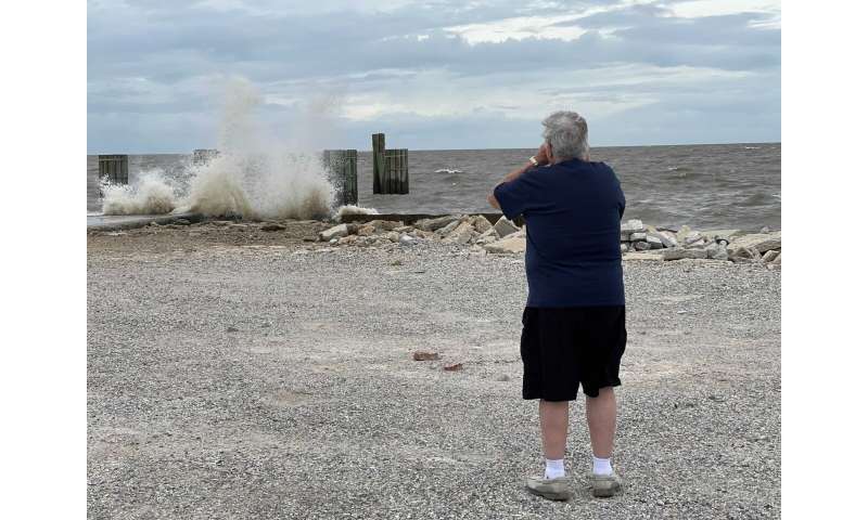 Major damage to Alabama mobile home park amid tropical storm