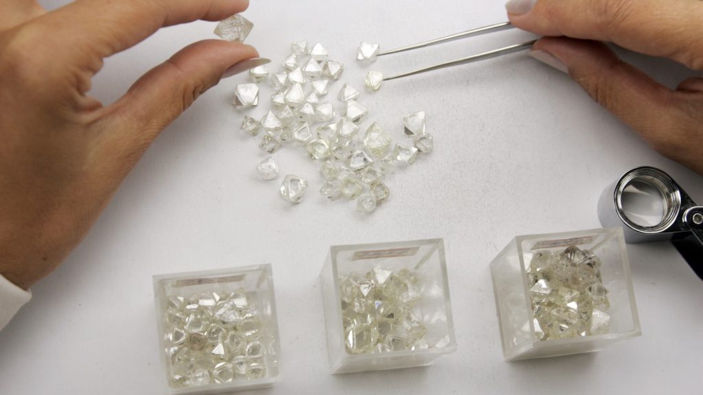The Masters of the Diamond World Are Losing Control